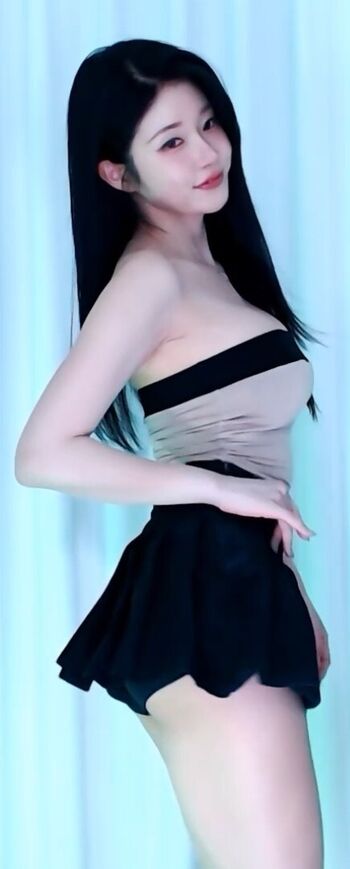 Full leaked Wannabe page private onlyfans photo