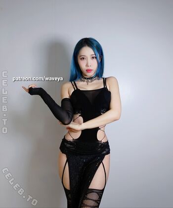Full leaked Waveya page private photo
