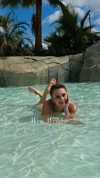 Full leaked Wee welshie private photo