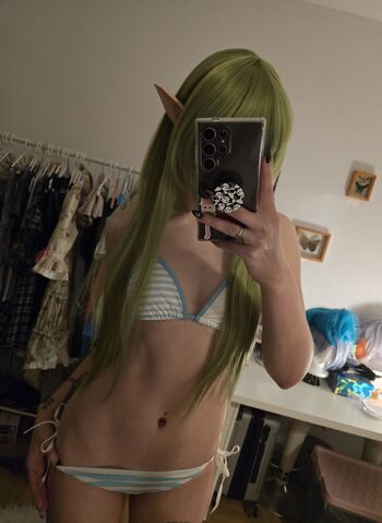 Full leaked Weeniestwee private photo