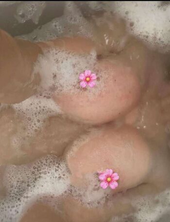 Full leaked Weenzly private photo