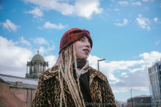 welcometothesewerfree