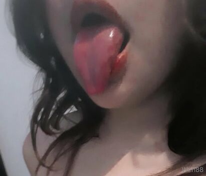 Full leaked Wen private photo