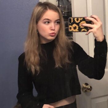 Full leaked Wencytheintern private photo
