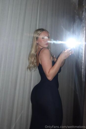 Full leaked Wettmelons  page private photo