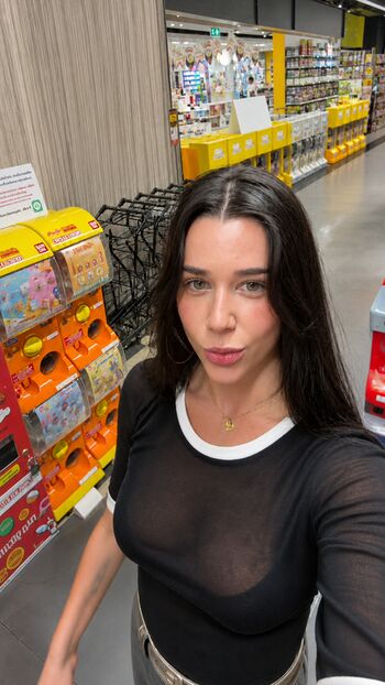 Full leaked Whereisleto private photo