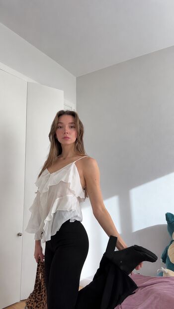 white_bvnny