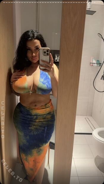 Full leaked Whitechoccolat private photo