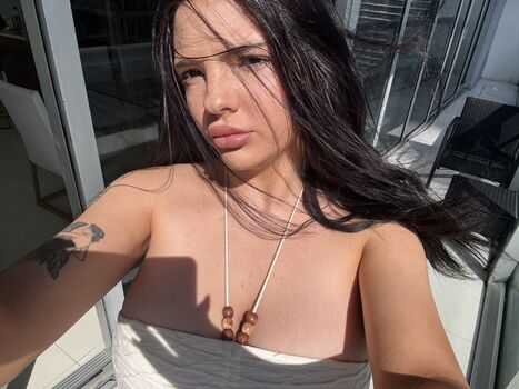 Leaked Valerie cossette / private photo viral onlyfans