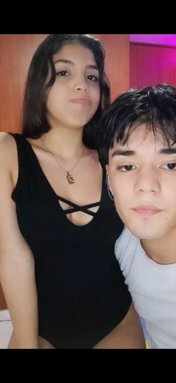Full leaked Petitetrouble private photo