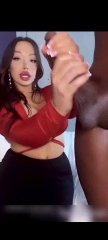 Leaked Hannuha/ private photo viral onlyfans