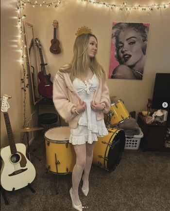 Leaked Ella mendelsohn/ private photo viral onlyfans