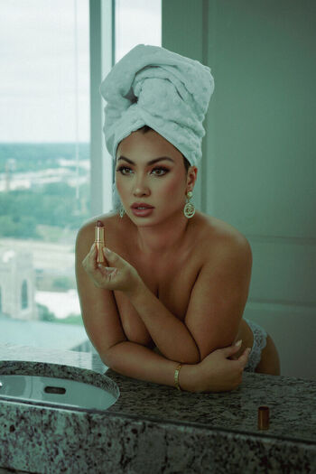 Leaked Deniizellla/ private photo viral onlyfans