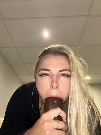 Leaked Lecheofsiren/ private photo viral onlyfans