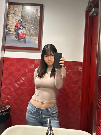 Leaked Neslyn yauco/ private photo viral onlyfans