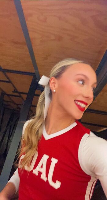 Leaked Lisa foiles/ private photo viral onlyfans