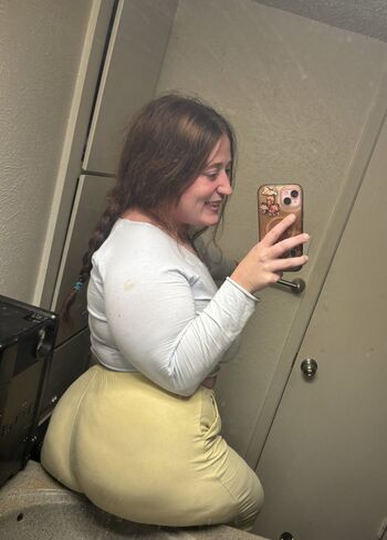 Leaked Axly nirvana/ private photo viral onlyfans