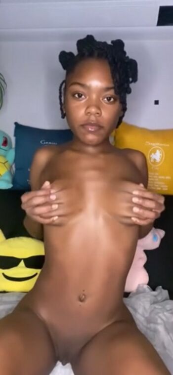 Leaked Maddieneville / private photo viral onlyfans