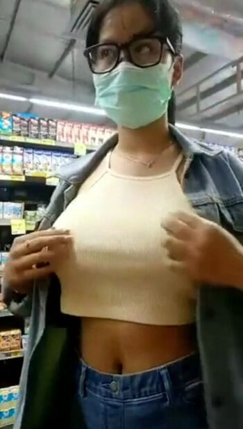 Leaked Lily lawson/ private photo viral onlyfans