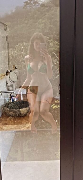 Leaked Savannah jordan/ private photo viral onlyfans