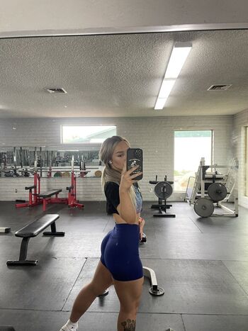 Leaked Tania derveaux/ private photo viral onlyfans