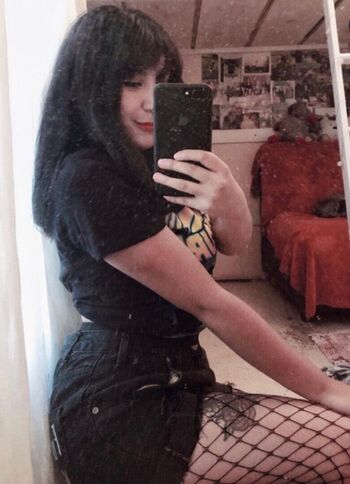 Leaked Sabrina lynn/ private photo viral onlyfans