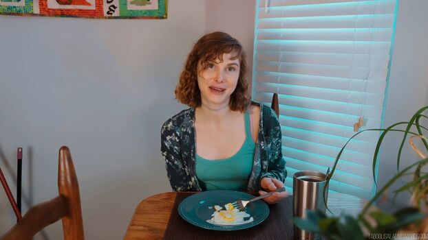 Leaked Deschanel/ private photo viral onlyfans