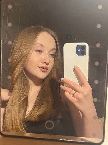 Leaked Ashley bricks/ private photo viral onlyfans