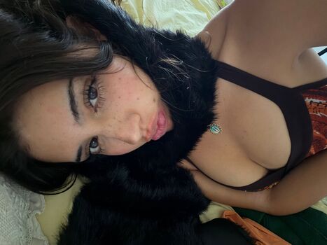 Whoreonica