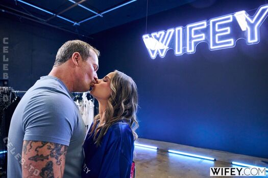 Full leaked Wifey  page private photo