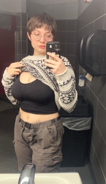 Full leaked Willow s page private photo