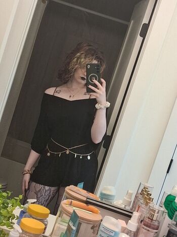 Full leaked Windexnoises private photo