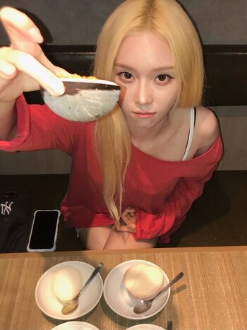 Full leaked Winter aespa private photo