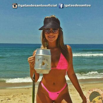 Full leaked Women in bikinis private photo