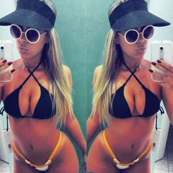 Full leaked Women in bikinis private photo