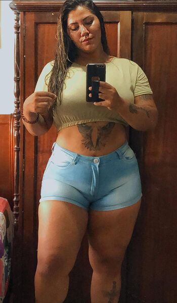 Full leaked Women in bikinis private photo