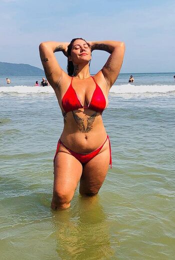 Full leaked Women in bikinis private photo