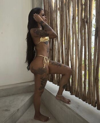Full leaked Wowteiara private photo