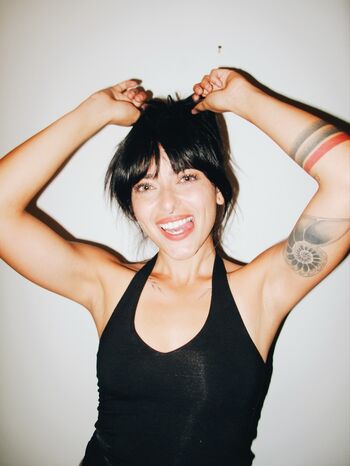 Full leaked Wxaves private photo