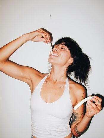 Full leaked Wxaves private photo