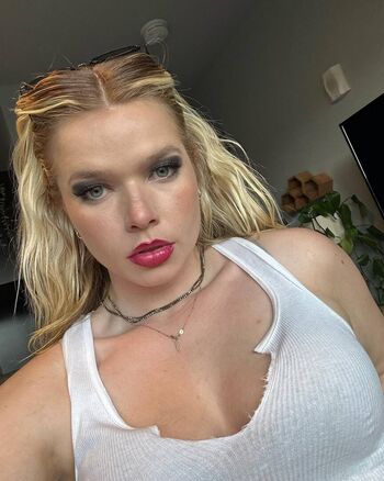 Full leaked Wynne private photo