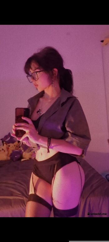 Full leaked X mowmow x private photo