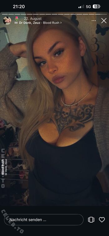Full leaked Xblondie private photo