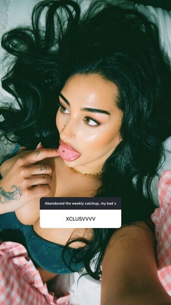 Full leaked Xclus v private photo