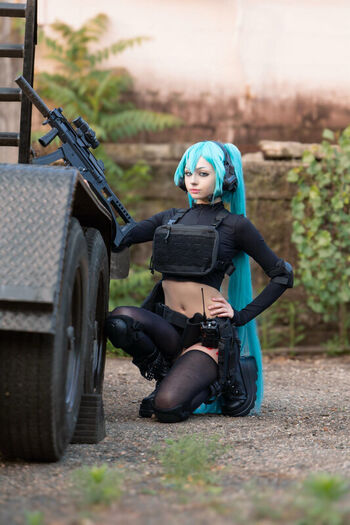 Full leaked Xenluvsmiku page private photo