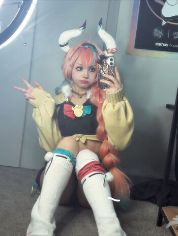 Full leaked Xenluvsmiku page private photo