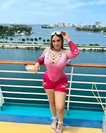 Full leaked Xisisjulia private photo