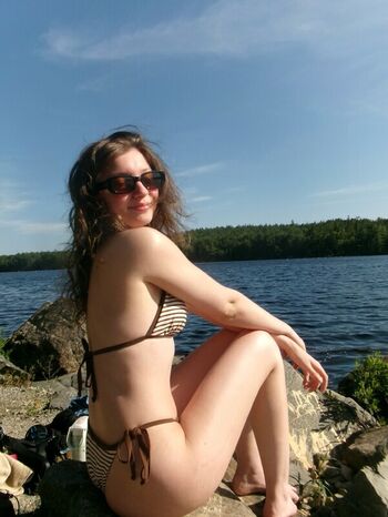 Full leaked Xmadelineo private photo