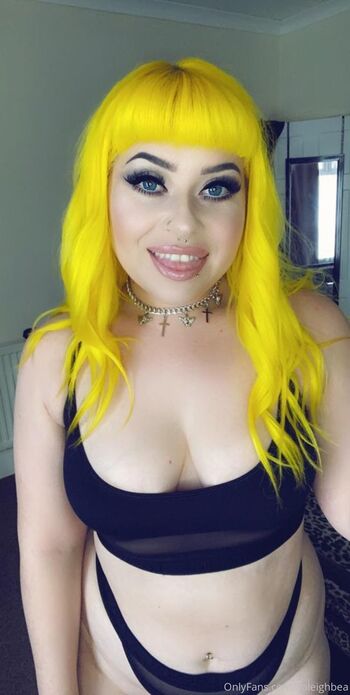 Full leaked Xoleighbea private photo