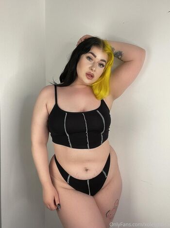 Full leaked Xoleighbea private photo